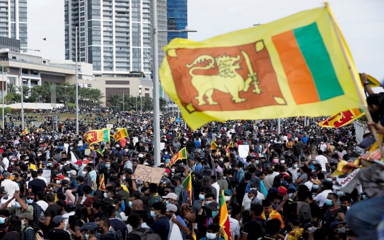 Sri Lanka'da ağır ekonomik kriz! akaryakıt bitti, okullar kapatıldı