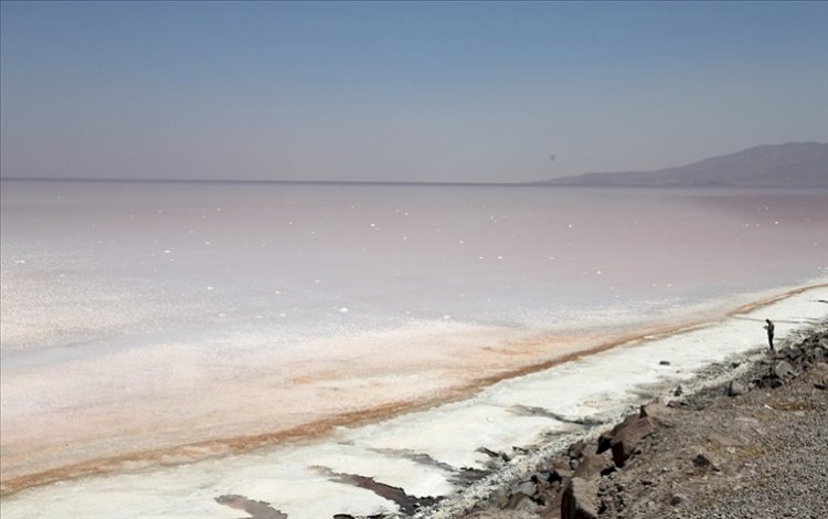 Doğu Kürdistan'da Urmiye Gölü protestosu