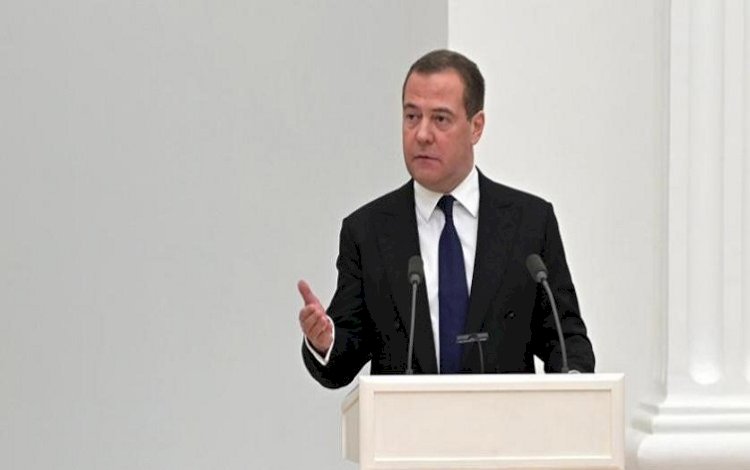 Medvedev: Rusya, nükleer silah kullanabilir