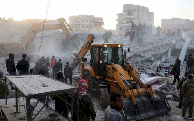 Kürt mahallesinde 5 katlı bina çöktü: Can kaybı 16'ya yükseldi