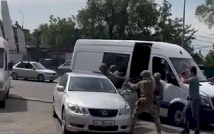 Kırgızistan'da darbe girişimi: 110 asker ve diplomat gözaltına alındı