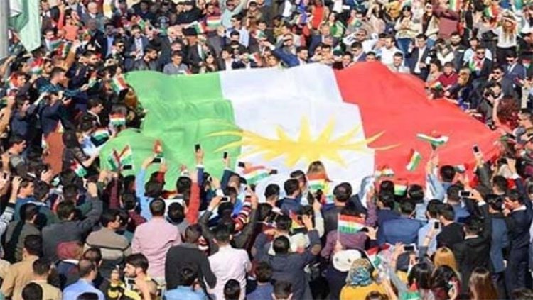Kürdistan Bayrağı Günü coşkuyla kutlanıyor