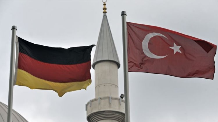 Almanya'da Türk din adamları MiT elemanları mı?