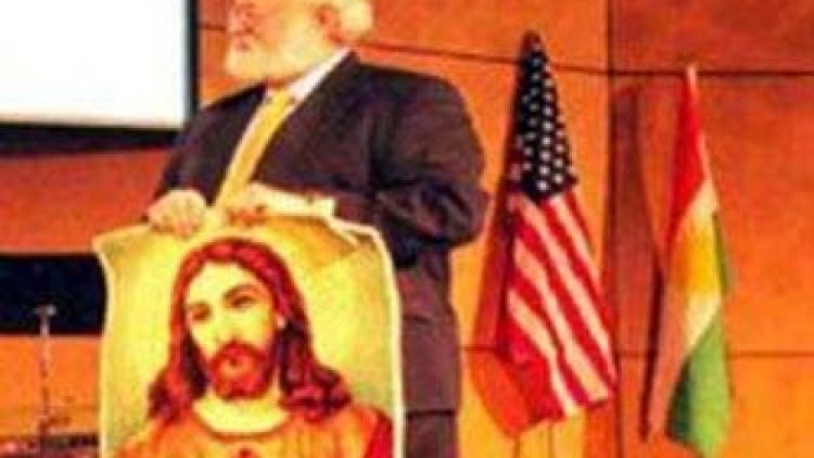 ABD'nin Tins Kentinde 22 yıldır Kilise'de Kürdistan bayrağı asılı