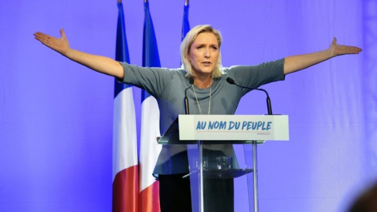Le Pen'den beklenmedik istifa kararı!