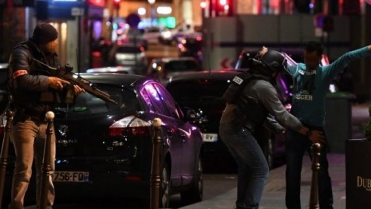Paris'te polise IŞİD saldırısı: 2 polis öldü