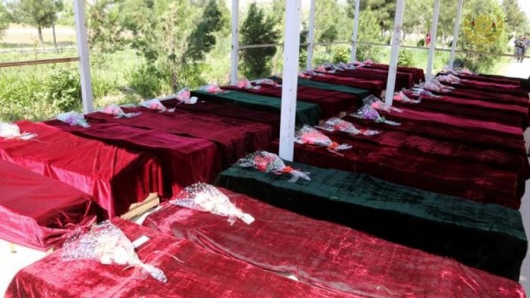 Afganistan 140 kişinin öldüğü saldırı sonrası yasta