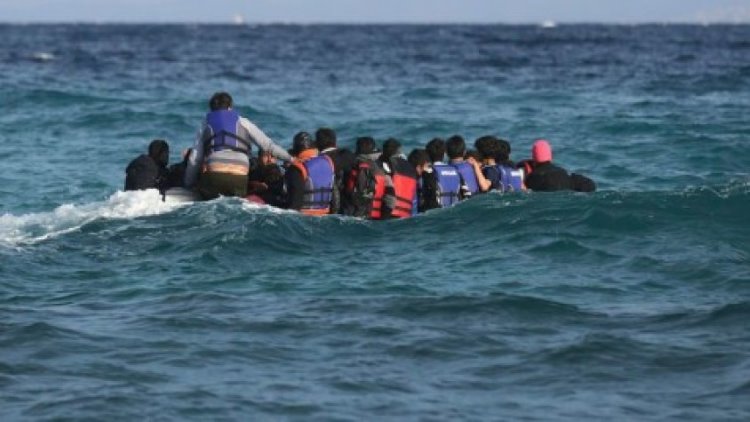 Ege'de göçmenleri taşıyan bot battı en az 16 ölü