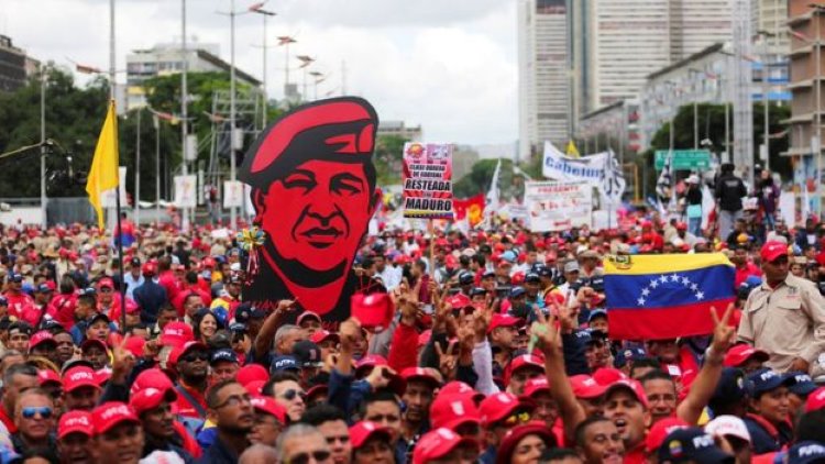 Venezuela'da Chavez yanlıları anlatıyor