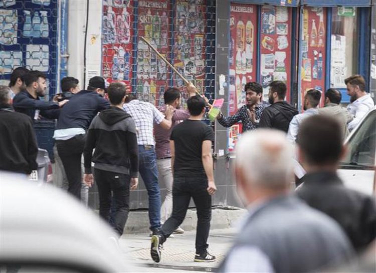 İstanbul'da Afgan-Kürt Gerilimi Tırmanıyor:8 ölü