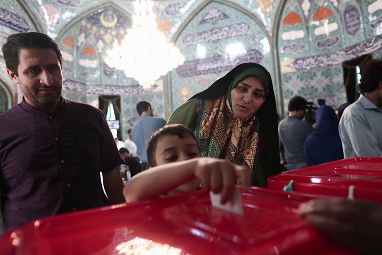 İran ve Doğu Kürdistan’da cumhurbaşkanlığı seçimi