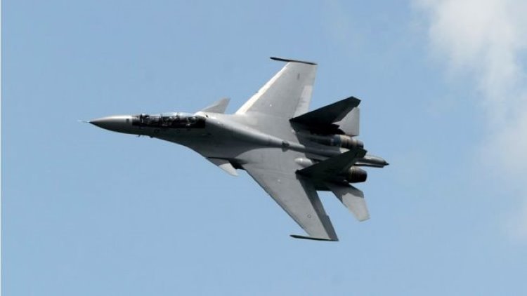 Çin jetleri bir ABD askeri uçağının 'yolunu kesti'