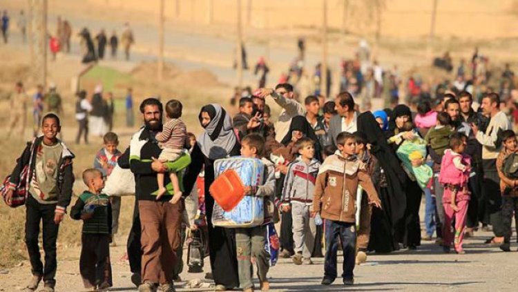 Musul'da 700 bin sivil yerinden edildi
