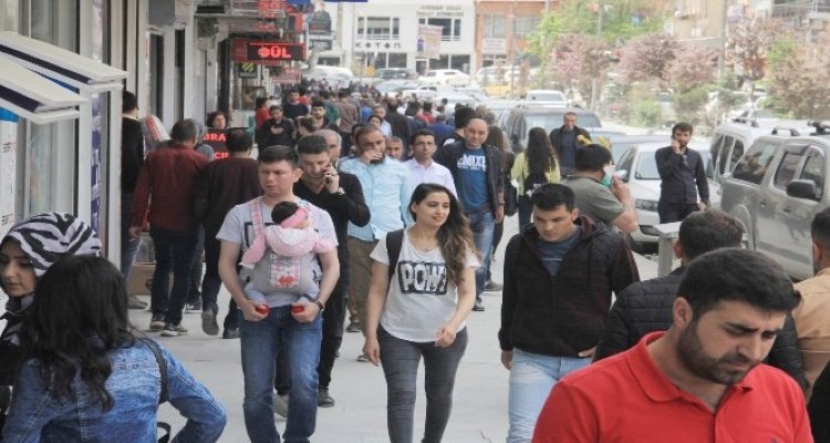 TUİK'İn araştırmasına göre:En genç nüfus Kürt illerinde