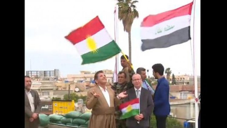 Kerkük'te tüm kurumlara Kürdistan bayrağı