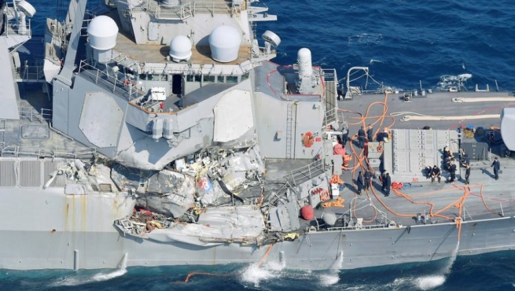 ABD savaş gemisi kaza yaptı: 7 asker kayıp