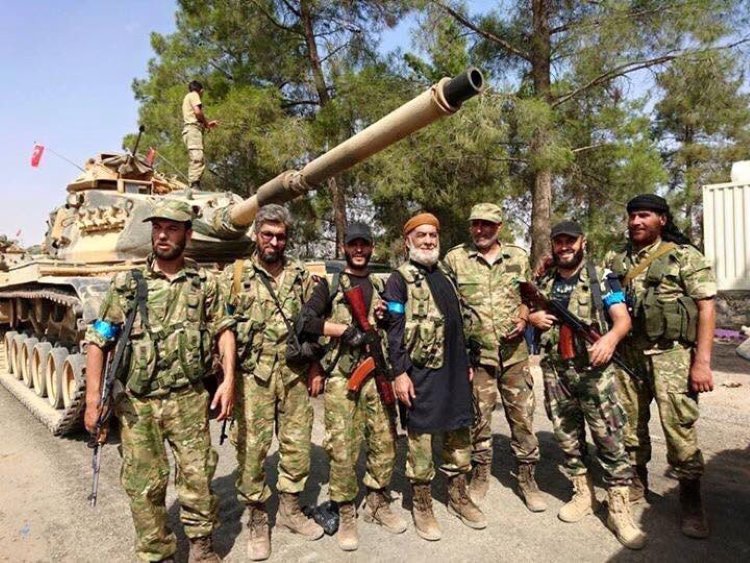 YPG Sözcüsü: Cerablus ve Azez'i Türk valiler yönetiyor