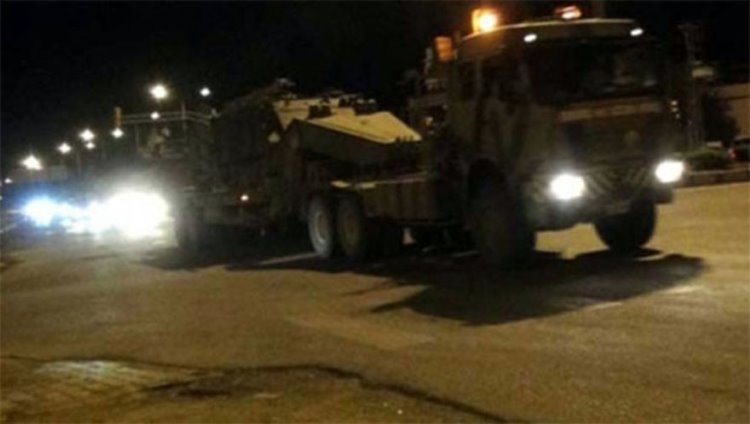 Türk ordusu Afrin’e yığınak yapıyor