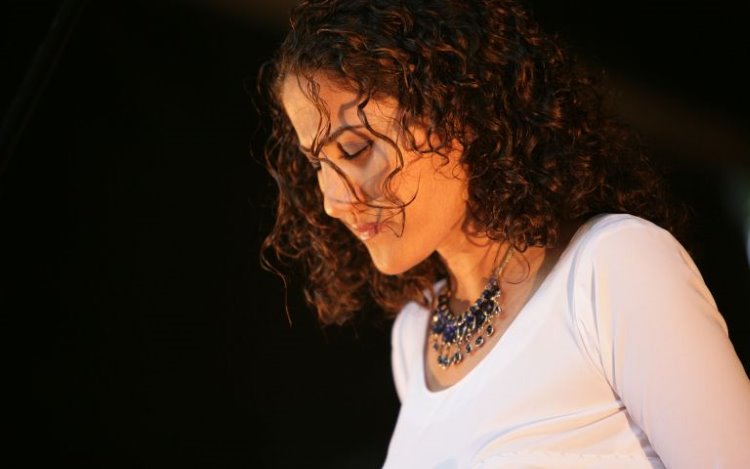 Aynur Doğan'dan yeni albüm