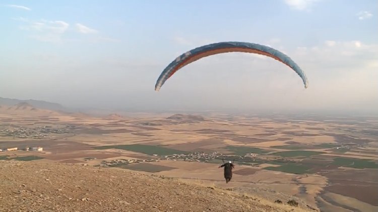 Mardinli paraşütçü referanduma destek için Hewlêr'de uçacak