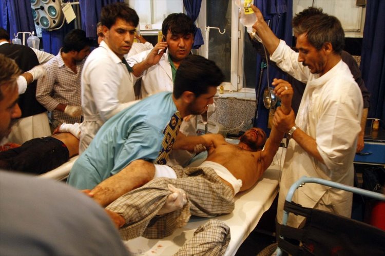 Afganistan'daki Şii Camiinde ölenlerin sayısı yükseldi