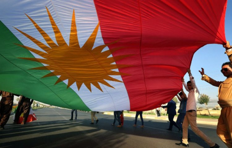 Kürdistan bayrağı davasına erteleme