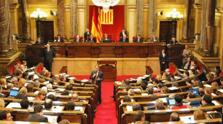 Katalonya bağımsızlık referandumunda ısrarlı