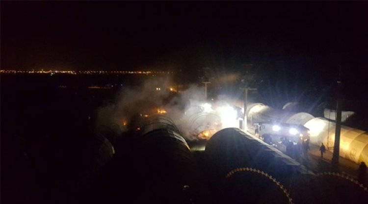 Mardin Nusaybin'de Özel Harekat polisleri ve askerlerin kaldığı çadır kentte yangın