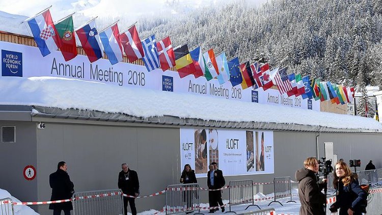  İsviçre'nin Davos kentinde düzenlenen Dünya Ekonomik Forumu başladı. Bu sene 48.si düzenlenen zirveye 70'den fazla ülke katılıyor.
