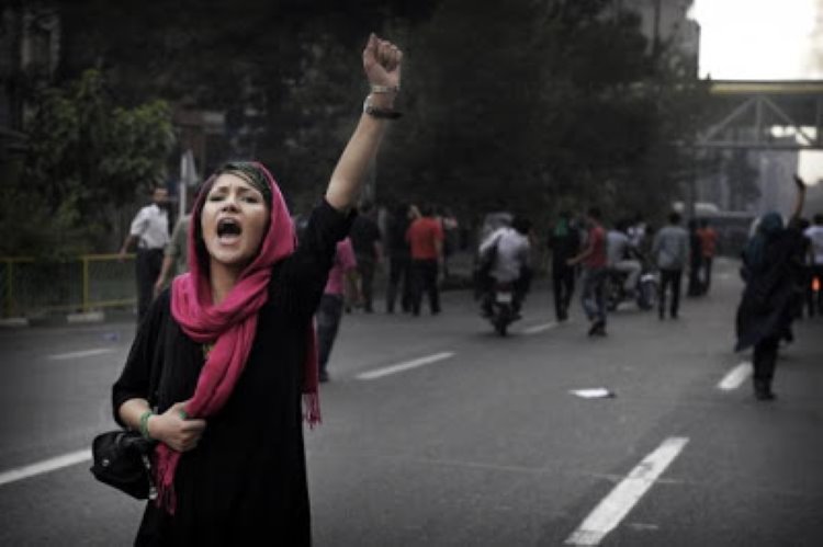 Iran’da 440 protestocu serbest bırakıldı