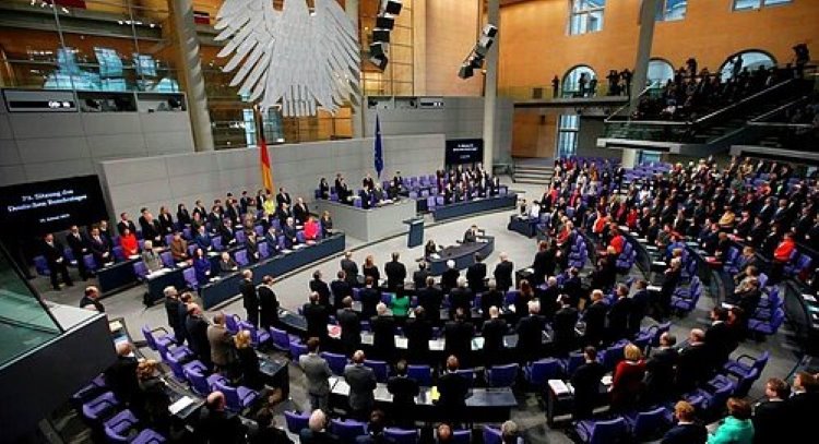 Almanya Parlamentosu’nda gündem Efrin, NATO inisiyatif almalı