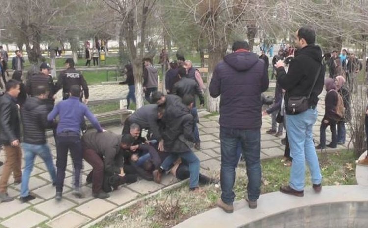 Kürtçe ıslık çalan öğrencileri darp eden polislere takipsizlik