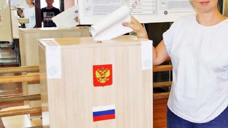 Rusya bugün sandık başına gidiyor,mevcut Devlet Başkanı Putin'in seçimleri kazanarak 2024'e kadar iktidarda kalması bekleniyor.