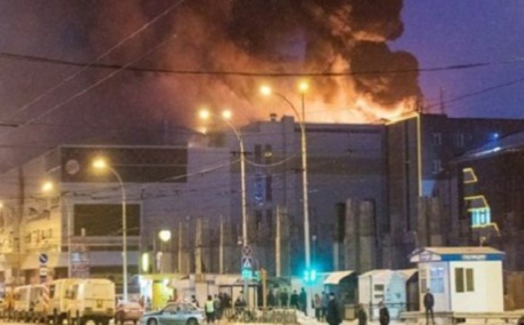 Rusya AVM'de yangın: Ölü ve yaralılar var 