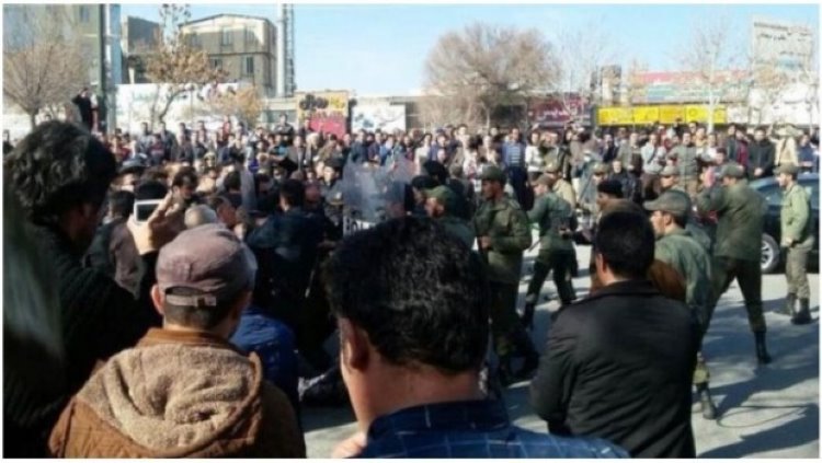 Doğu Kürdistan'da İran rejimini protesto eylemleri 10'uncu gününde