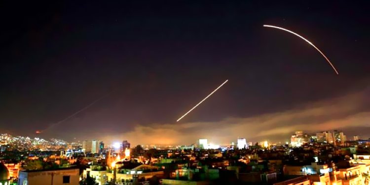 İsrail'den Şam'a füze saldırısı