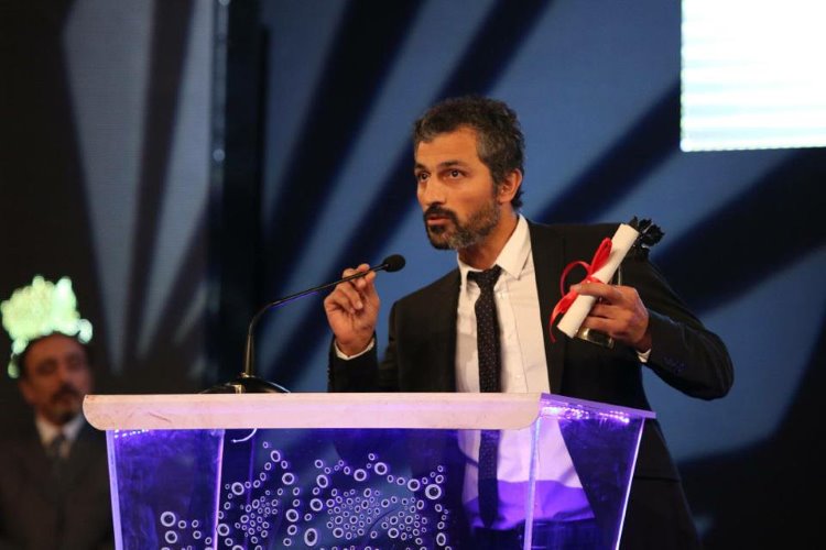 Mardinli oyuncu,Feyyaz Duman Duhok Film Festivali’nde En İyi Erkek Oyuncu ödülünü aldı