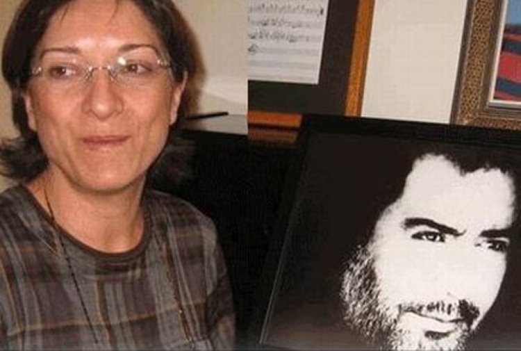 Ahmet Kaya’nın hayatı, ailesi, şarkıları,Eşi Gülten Kaya, Onsuz 17 yıl doldu. Acı içime çivilenmiş zaten