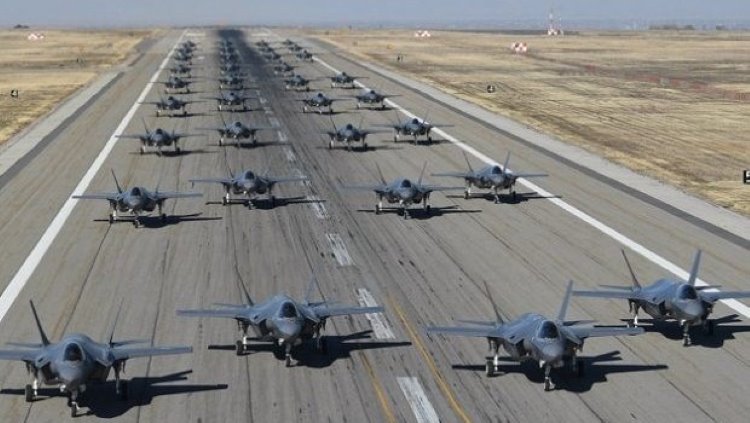F-35'lerin fil yürüyüşü! Dünyaya gözdağı
