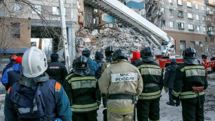 Rusya'da doğal gaz patlaması nedeniyle hayatını kaybedenlerin sayısı 37'ye yükseldi.