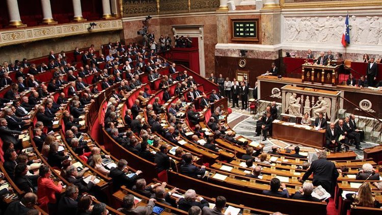  Fransa Parlamentosu’nda Cumhurbaşkanı Macron’a çağrı: Kürtlere desteği arttırın