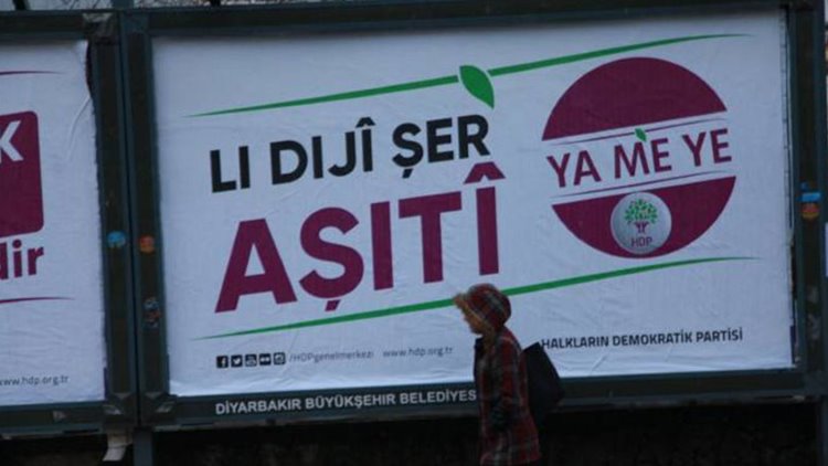 HDP'nin yanlış tercüme kurbanı afişleri söküldü