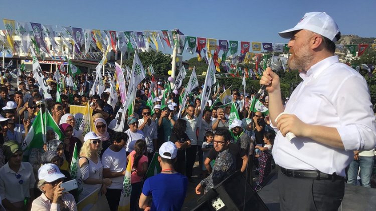 HDP, bazı batı illerinde adaylarını geri çekiyor