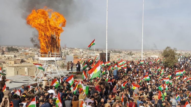 Newroz ateşi Kerkük Kalesi'nden tüm Kürdistan'ı aydınlatacak