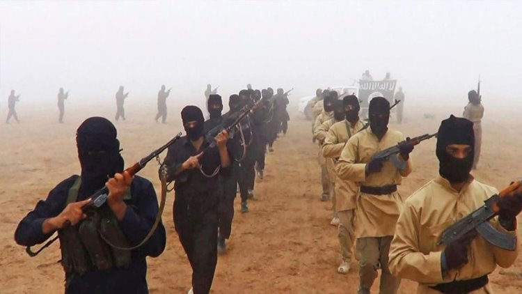 IŞİD yine masum insanların kafasını kesti