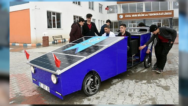 Van'lı lise öğrencileri güneş enerjili araç üretti