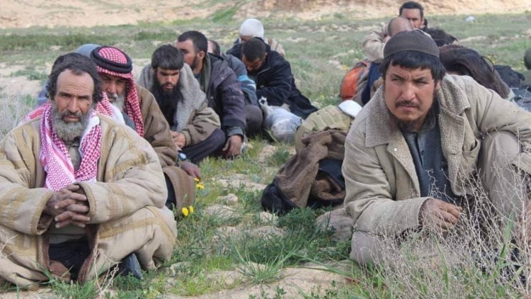 DSG: Onlarca yabancı uyruklu IŞİD'li teslim oldu