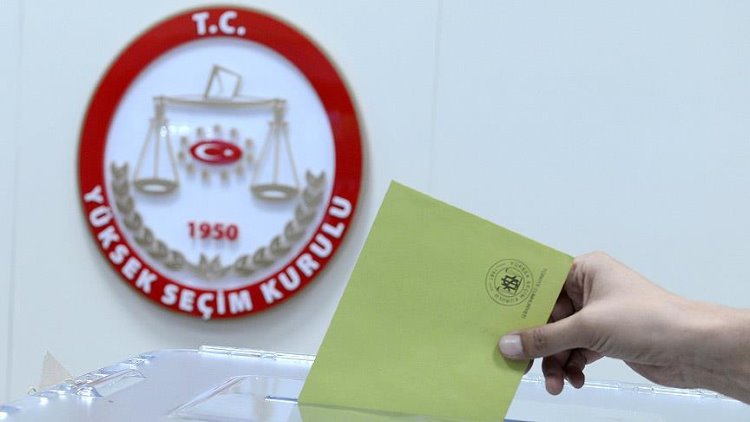 AK Parti'den İstanbul'da seçimlerin yenilenmesi için 'tam kanunsuzluk' başvurusu
