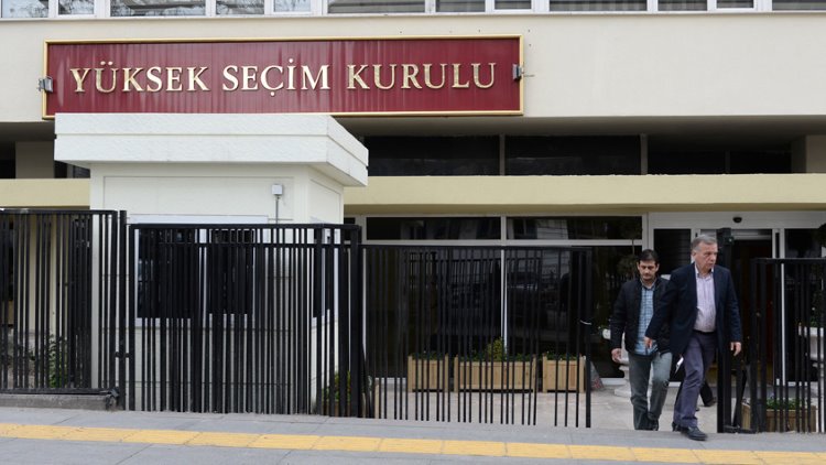 YSK'den, hukuksuz karar: Bağlar'da Mazbata AKP adayına verildi