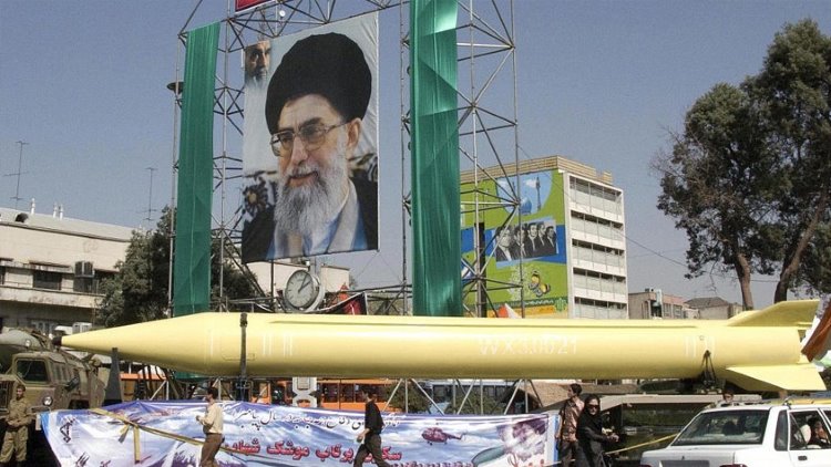 İran'dan nükleer karar: Anlaşma kısmen askıya alındı